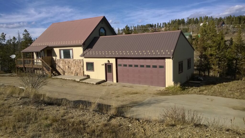 Need Insurance on a Mountain Home or Log Cabin